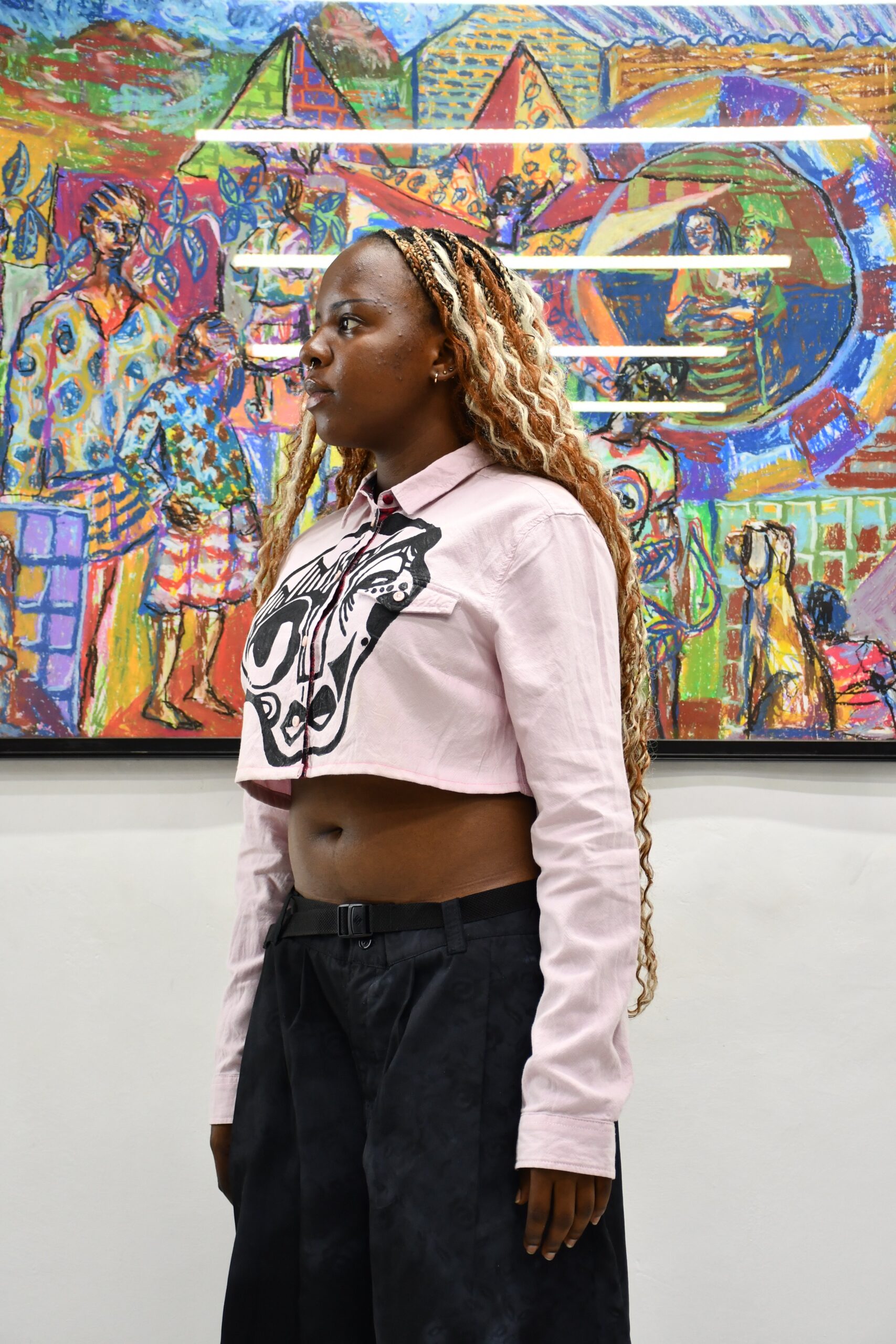 Handpainted crop shirt
Small - medium - Image 3