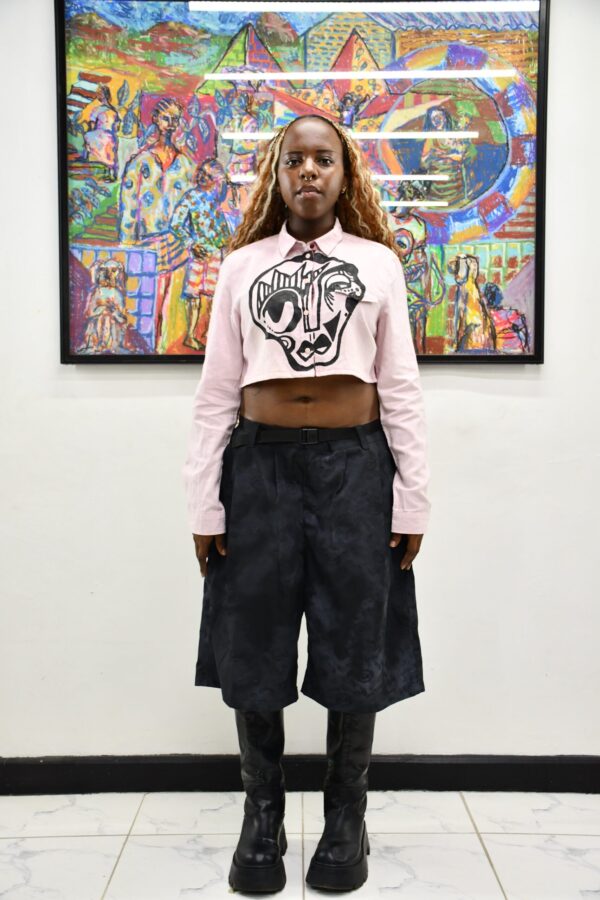 Handpainted crop shirt
Small - medium
